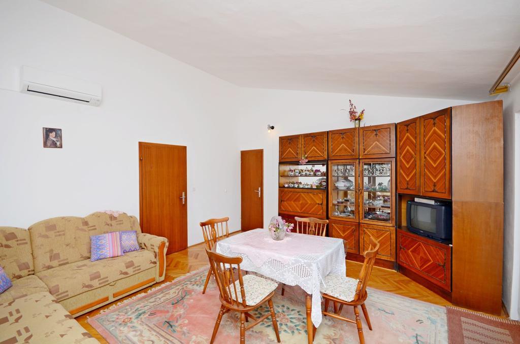 Apartment Ksenija 德尔韦尼克 外观 照片